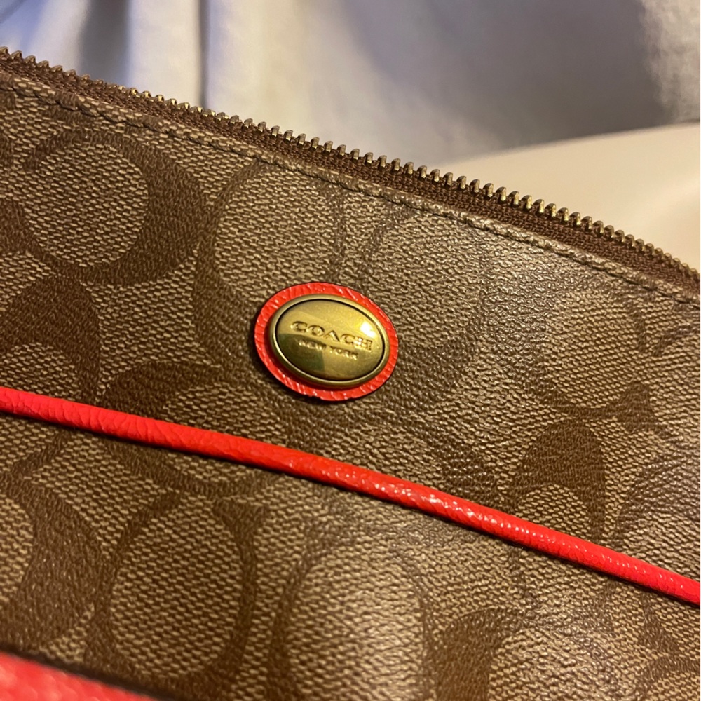 COACH Diaper / Gym / Laptop / Travel Shoulder Bag Tote - Picture 3 of 16